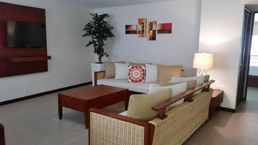 The Plaza Suites Humacao Exterior photo